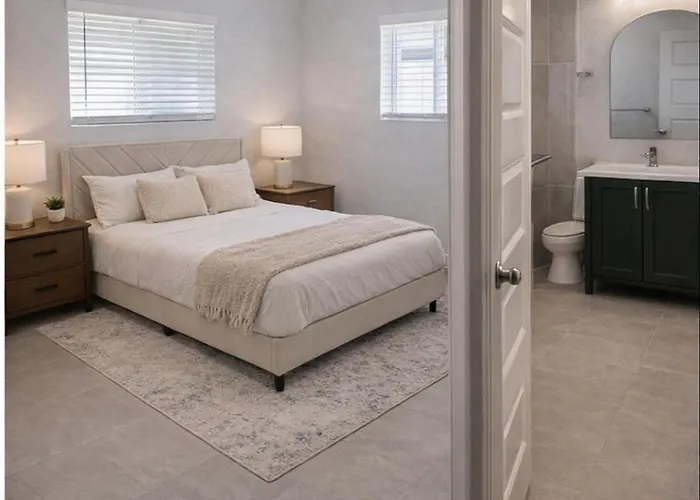 Newly Remodeled Modern 2br In Heart Of Scottsdale! *
